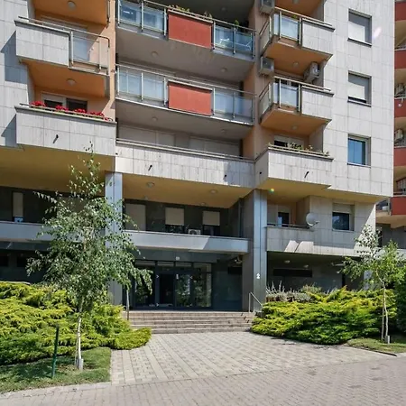 Modern Comfy - Easy Parking *