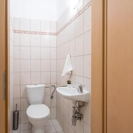 Apartman Modern Comfy - Easy Parking