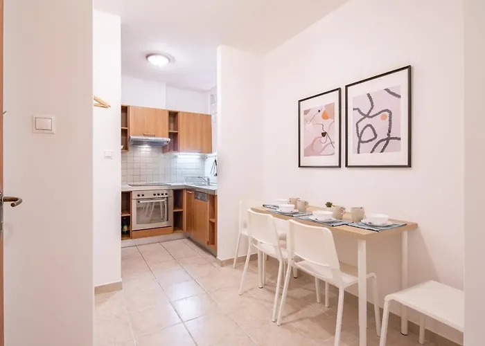 Modern Comfy - Easy Parking * Budapesta