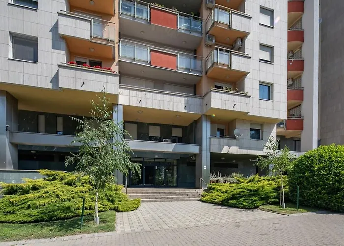 Modern Comfy - Easy Parking *