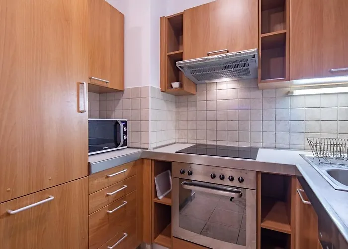 Modern Comfy - Easy Parking