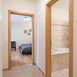 Modern Comfy - Easy Parking * بودابست